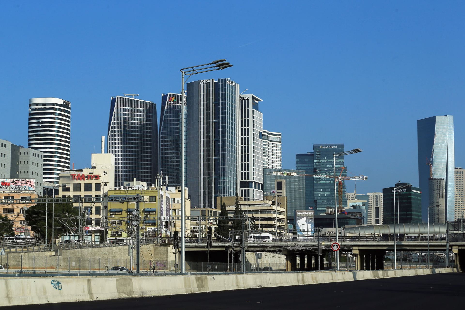 How Off-Market Sourcing Creates an Edge in Israel's Supply-Constrained Market