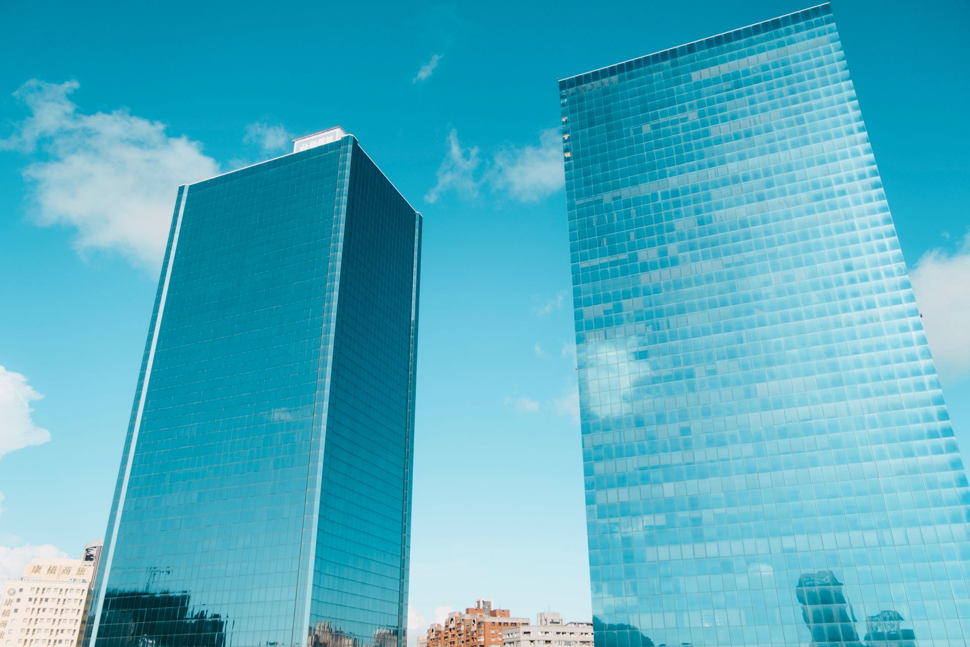 Cómo las family offices destinan capital al inmobiliario israelí