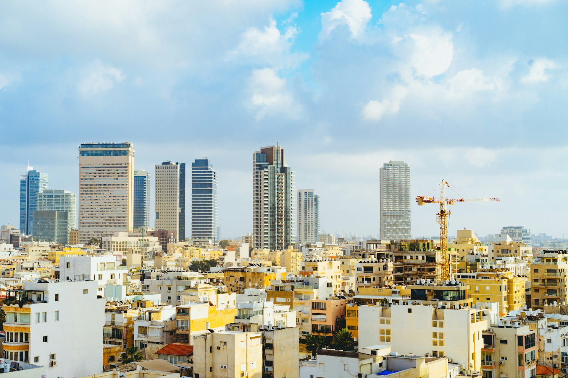 Edificio residencial urbano fuera de mercado en un centro urbano israelí con oferta restringida